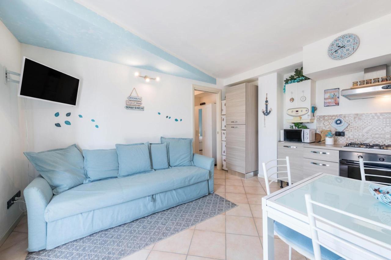 Luxury Apartment With Swimming Pool Лонато Екстериор снимка